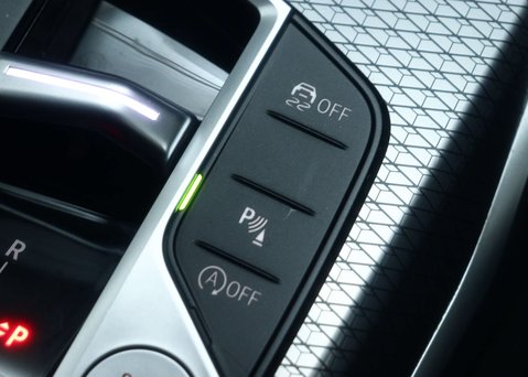 BMW 3 Series 2.0 320i M Sport Saloon 4dr Petrol Auto Euro 6 (s/s) (184 ps) 33