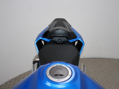 Honda CB750 Hornet CB 750 A-S 32