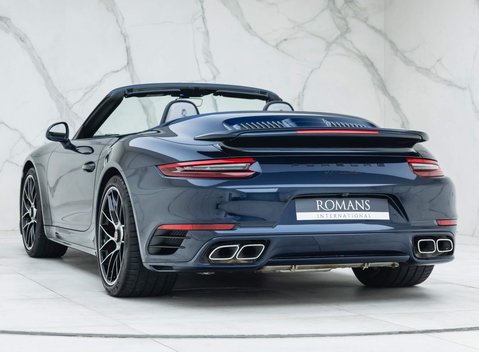 Porsche 911 Turbo Cabriolet (991.2) 5