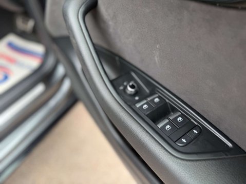 Audi A4 2.0 A4 Black Edition TFSI Semi-Auto 5dr 18