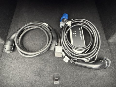 Porsche Taycan Performance Plus 93.4kWh GTS Saloon 4dr Electric Auto 4WD (11kW Charger) (5 22
