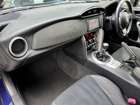 Toyota GT86 D-4S PRO 15
