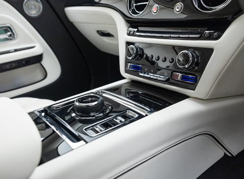 Rolls-Royce Spectre 25
