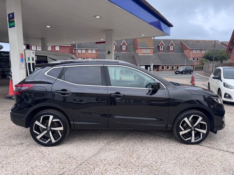 Nissan Qashqai DCI TEKNA DCT 4