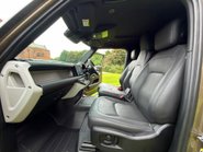 Land Rover Defender HARD TOP X-DYNAMIC HSE 28