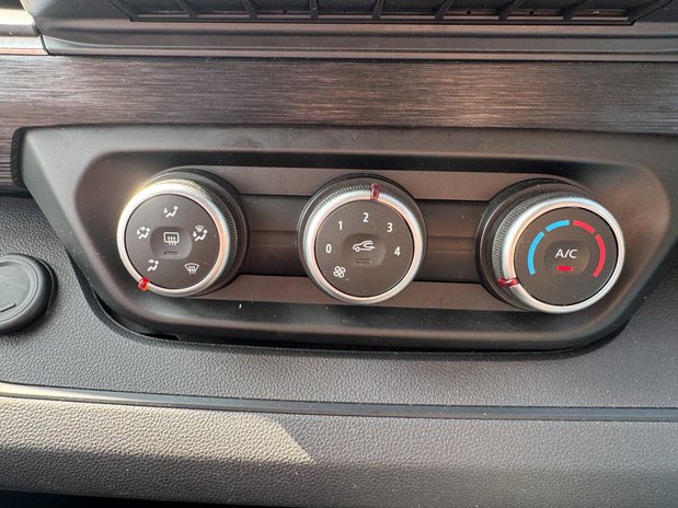 Renault Trafic LWB L2H1 Low Roof Sport Ll30 Air Con Sensors EURO 6 23