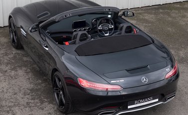 Mercedes-Benz Amg GT GT Roadster 11