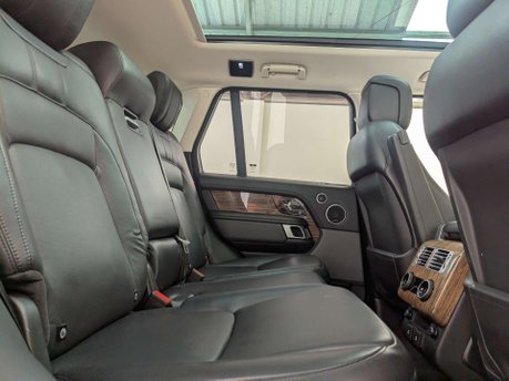 Land Rover Range Rover 3.0 Range Rover Vogue SE SDV6 Auto 4WD 5dr 50