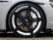 Porsche Taycan Taycan Turbo 5