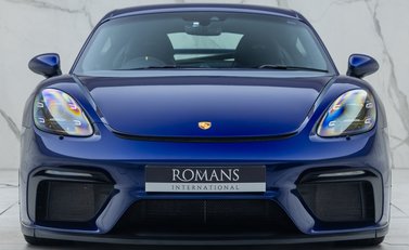 Porsche Cayman GT4 (718) 7