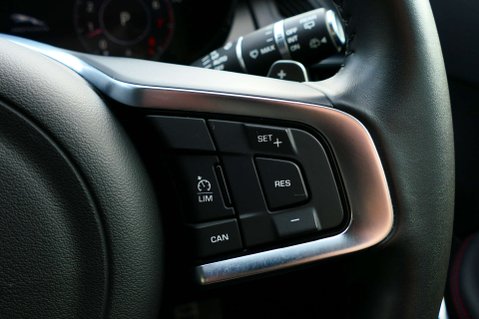 Jaguar E-Pace 2.0 E-PACE Chequered Flag AWD Auto 4WD 5dr 25