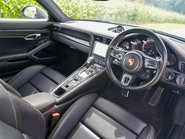 Porsche 911 TURBO S PDK 10