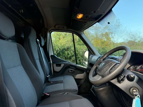 Renault Trucks Uk Master 2.3 Master 35 MWB 12