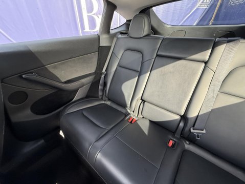 Tesla Model Y (Dual Motor) Long Range SUV 5dr Electric Auto 4WDE (384 bhp) 27