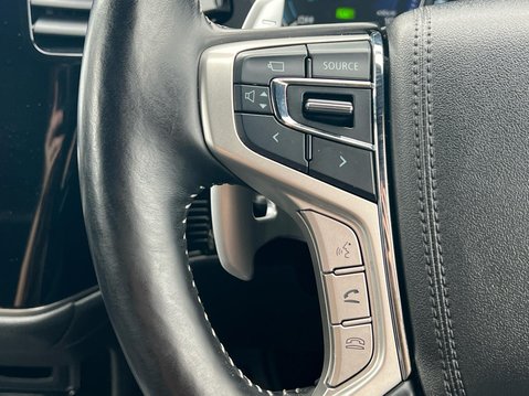 Mitsubishi Outlander PHEV EXCEED 35