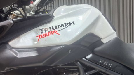 Triumph Tiger 2012 39K RECENTLY SERVICED LONG MOT ADVENTURE BIKE 800CC 13