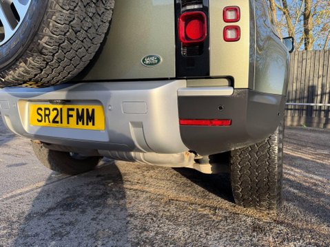 Land Rover Defender HSE MHEV 46