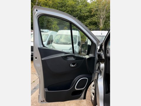 Vauxhall Vivaro 1.6 CDTi 2900 Sportive Panel Van 5dr Diesel Manual L2 H1 Euro 6 (120 ps) 45