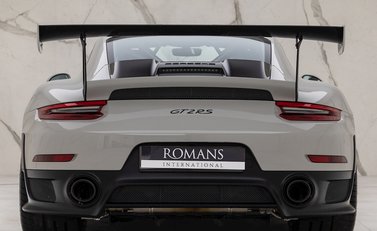 Porsche 911 (991.2) GT2 RS Weissach 5