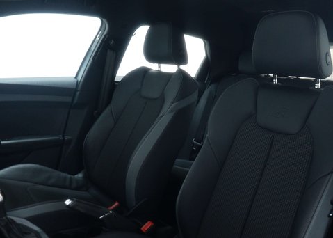 Audi A1 1.0 A1 Sportback 30 TFSI S Line Semi-Auto 5dr 49