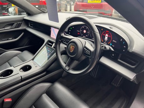 Porsche Taycan 500kW Turbo 93kWh 4dr 21