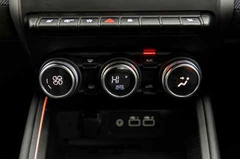 Renault Clio ESPRIT ALPINE TCE 38