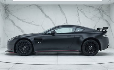 Aston Martin V12 Vantage S 8