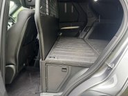 Land Rover Discovery 3.0 Discovery Dynamic HSE D MHEV Automatic 4WD 5dr 38