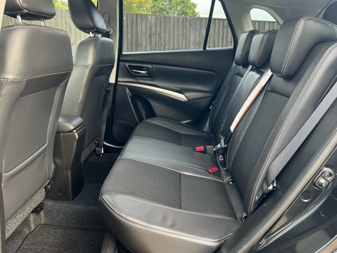 Suzuki S-Cross ULTRA BOOSTERJET ALLGRIP 9