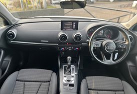 Audi A3 1.6 TDI SPORT AUTOMATIC 28