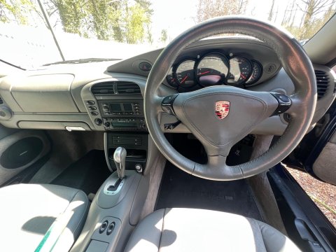 Porsche 911 TURBO TIPTRONIC S 34