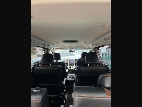 Toyota Alphard GOLDEN EYES II V6 25