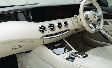 Mercedes-Benz S63 AMG Coupe 15