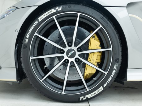 Aston Martin V12 Vantage