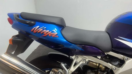 Kawasaki ZX ZX9R 2000 ONLY 6K 1 OWNER RUNNING PROJECT BIKE SPORT BIKE 8
