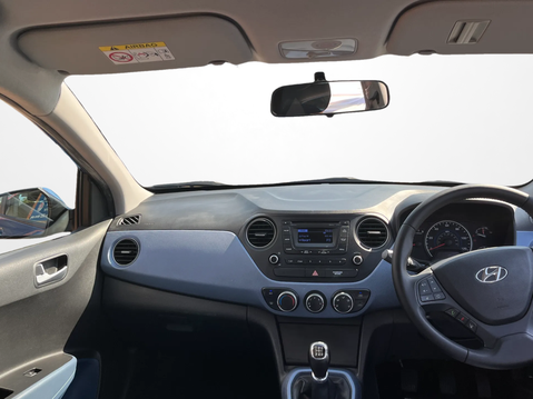 Hyundai i10 1.0 Premium 5dr 10