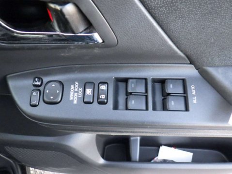 Toyota Vellfire Sunroof 17