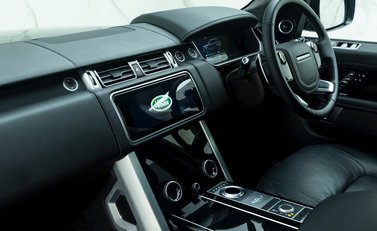 Land Rover Range Rover P400e Autobiography 17