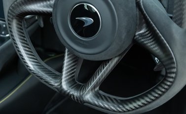 McLaren 720S Performance 17