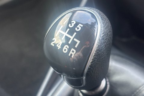 Ford Fiesta Base 85 ps Tdci Car Derived Panel Van - Air Con & Sat Nav 30