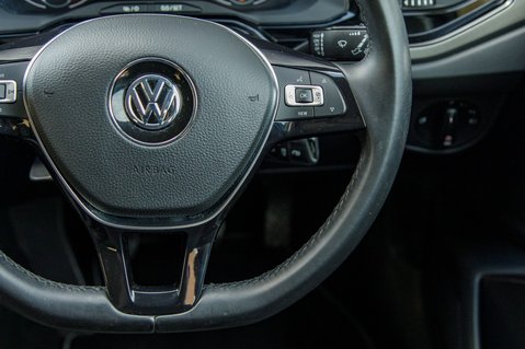 Volkswagen Polo SE TSI 10
