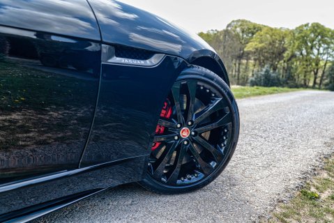 Jaguar F-Type 5.0 F-Type V8 R AWD Auto 4WD 3dr 6