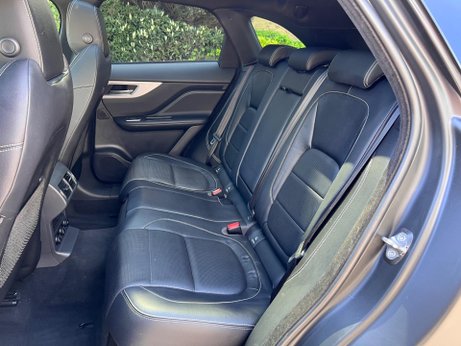 Jaguar F-Pace 2.0 D180 R-Sport Auto AWD Euro 6 (s/s) 5dr 30