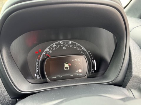 Toyota Aygo X VVT-I EDGE 49