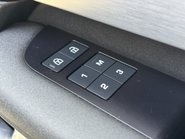Land Rover Discovery D300 R-Dynamic HSE MHEV Panel Van 26