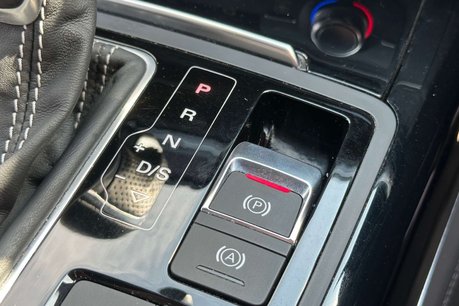 Audi A6 3.0 TDI V6 Black Edition Saloon 4dr Diesel S Tronic quattro Euro 6 (s/s) (2 38
