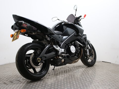 Suzuki GSX1300 B-King GSX 1300 12