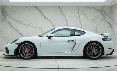 Porsche Cayman GT4 (718) 6