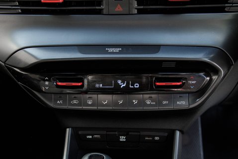 Hyundai i20 T-GDI N LINE MHEV 38