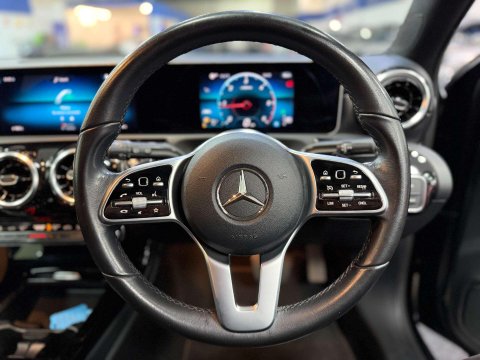 Mercedes-Benz A Class 1.5 A180d Sport (Executive) Hatchback 5dr Diesel 7G-DCT Euro 6 (s/s) (116 p 34